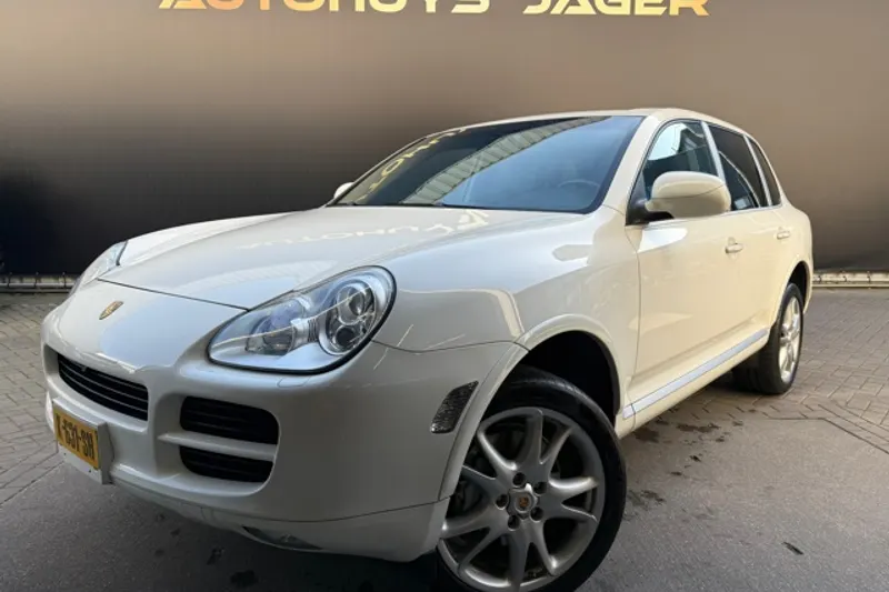 Porsche Cayenne (2005)