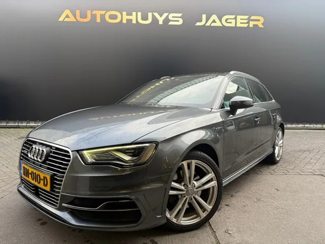Audi A3 (2015) — foto 1