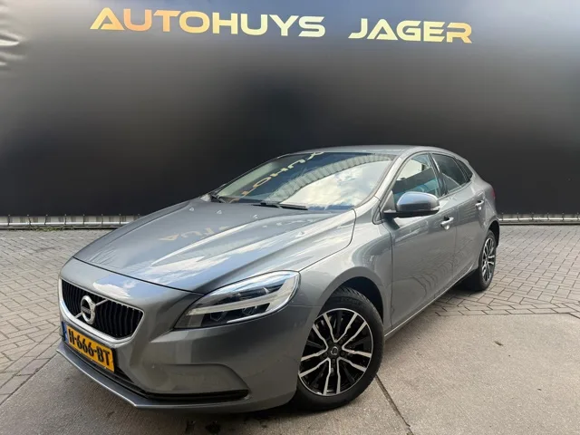 Volvo V40 (2020) — foto 1
