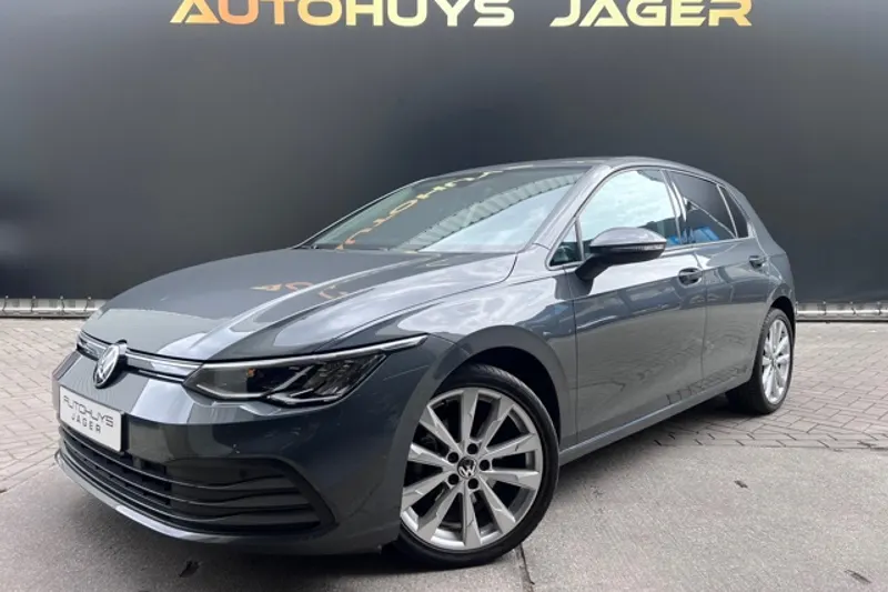 Volkswagen Golf (2023)