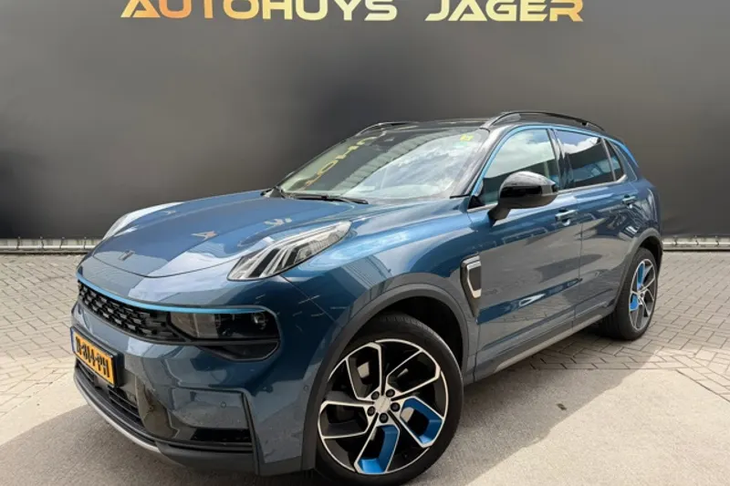 Lynk & Co 01 (2021)