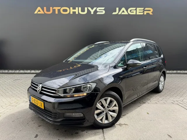 Volkswagen Touran (2019) — foto 1