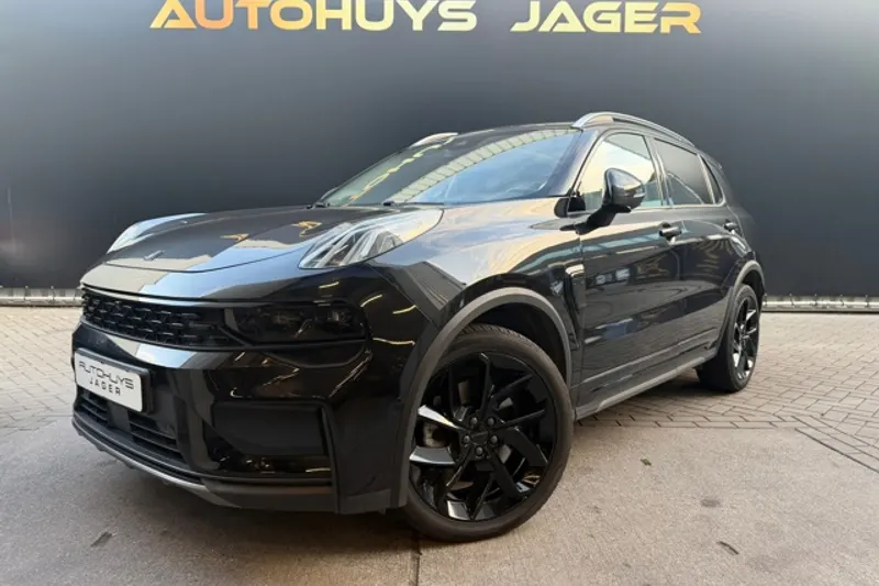 Lynk & Co 01 (2023)