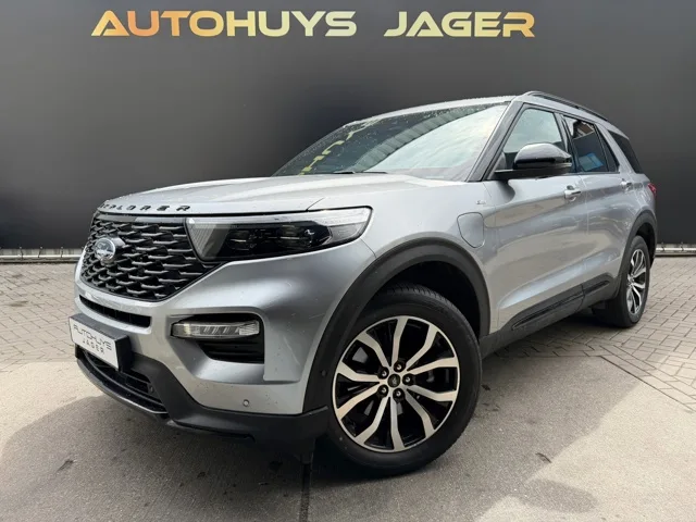 Ford Explorer (2021) — foto 1