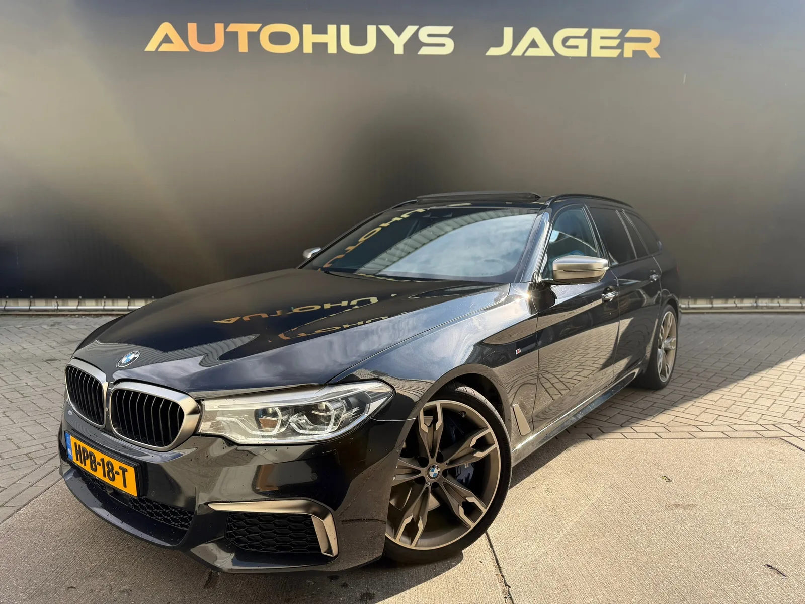 BMW 5-Serie (2017) — foto 1
