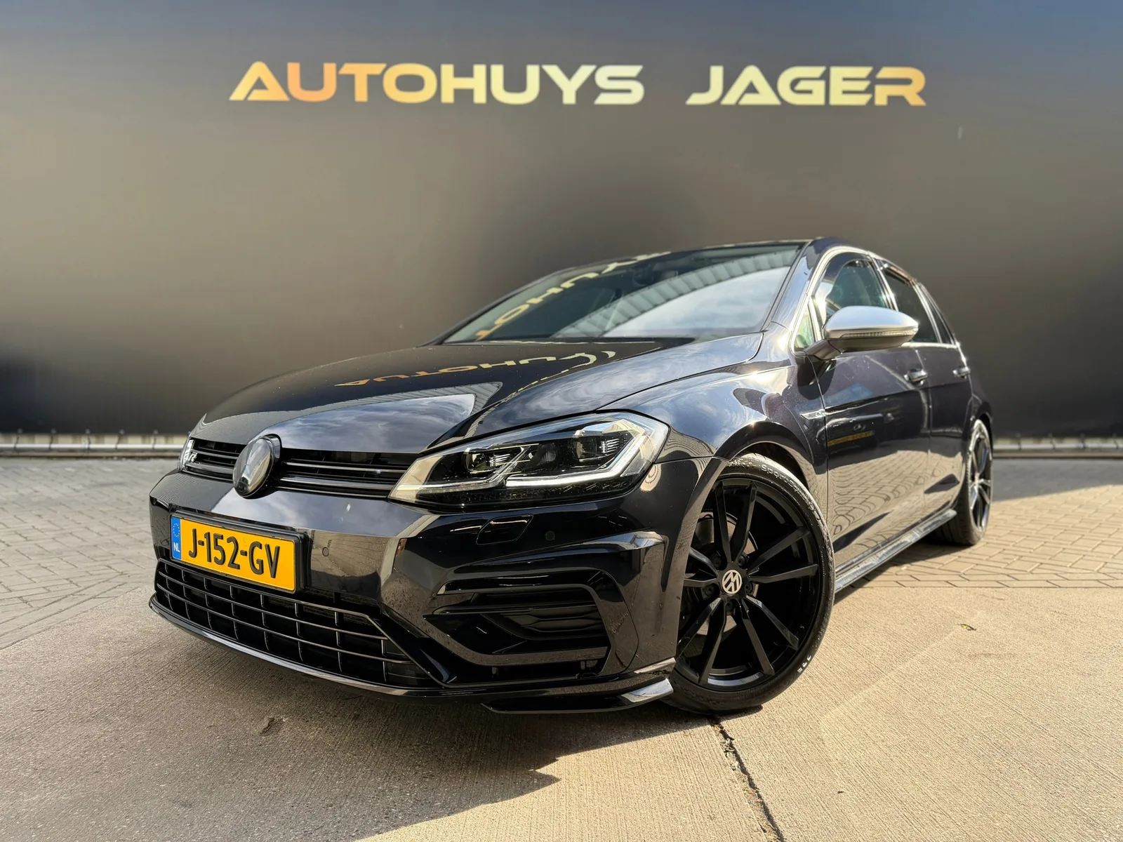 Volkswagen Golf (2019) — foto 1