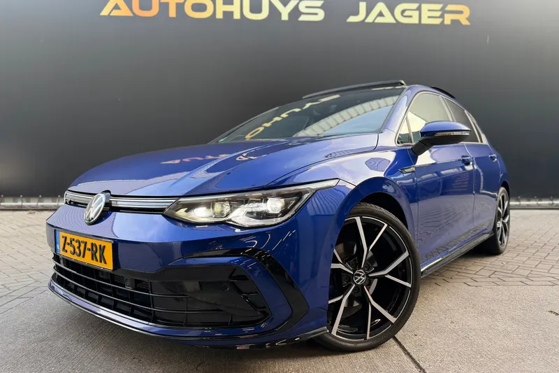Volkswagen Golf (2023)