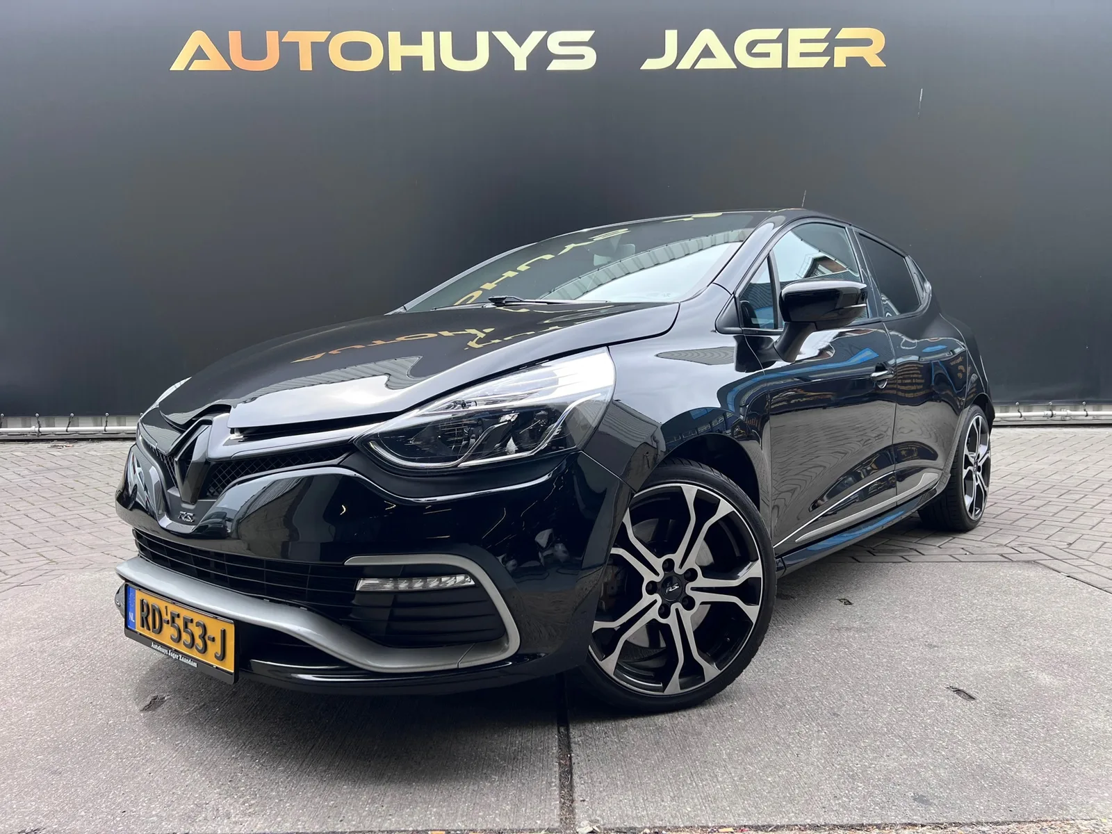 Renault Clio (2015) — foto 1