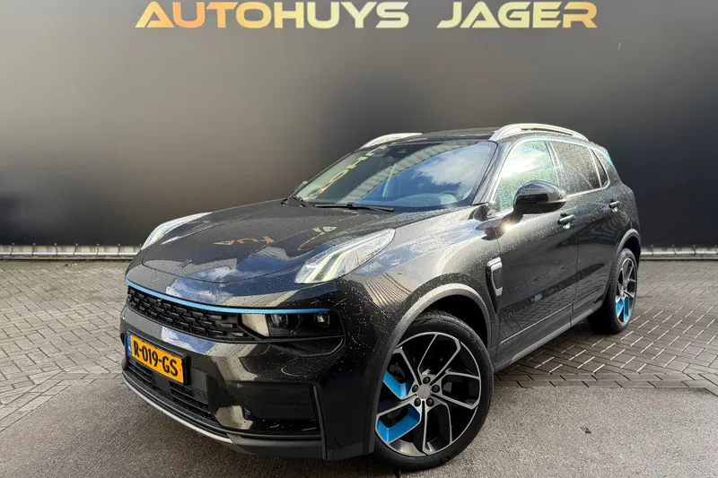 Lynk & Co 01 (2022)