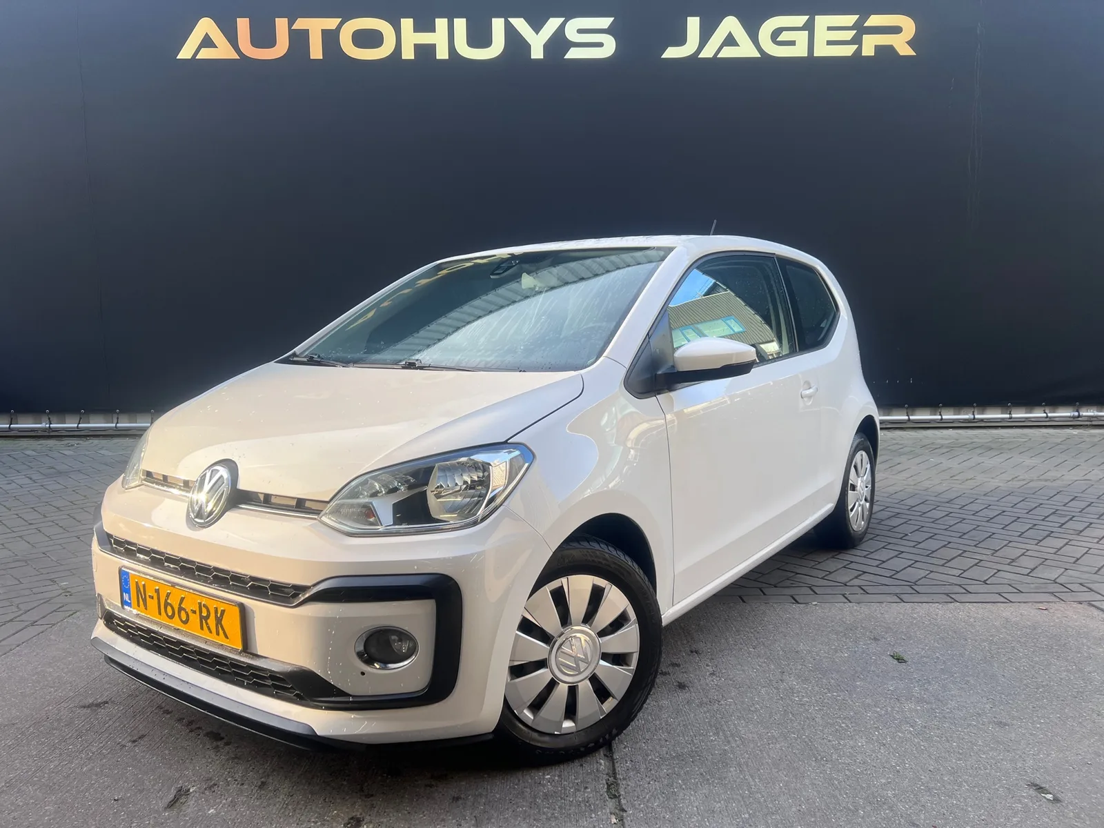 Volkswagen Up! (2017) — foto 1