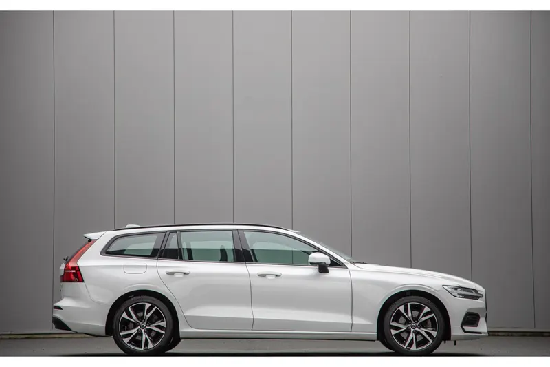 Volvo V60 (2025)