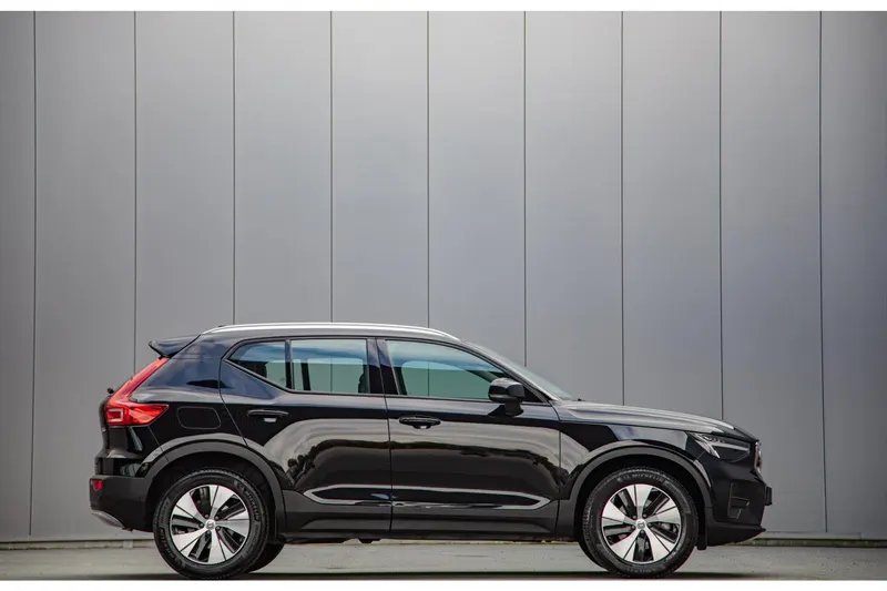 Volvo XC40 (2025)