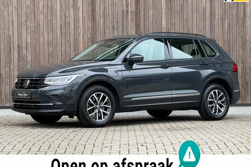 Volkswagen Tiguan (2022)
