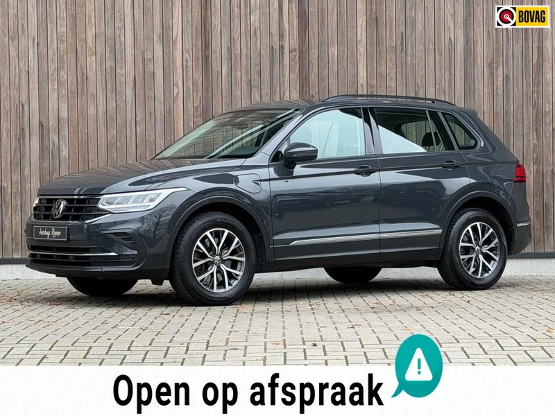 Volkswagen Tiguan (2022) — foto 1