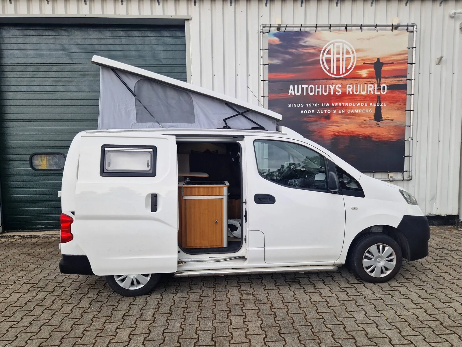 Nissan NV200 (2010) — foto 1