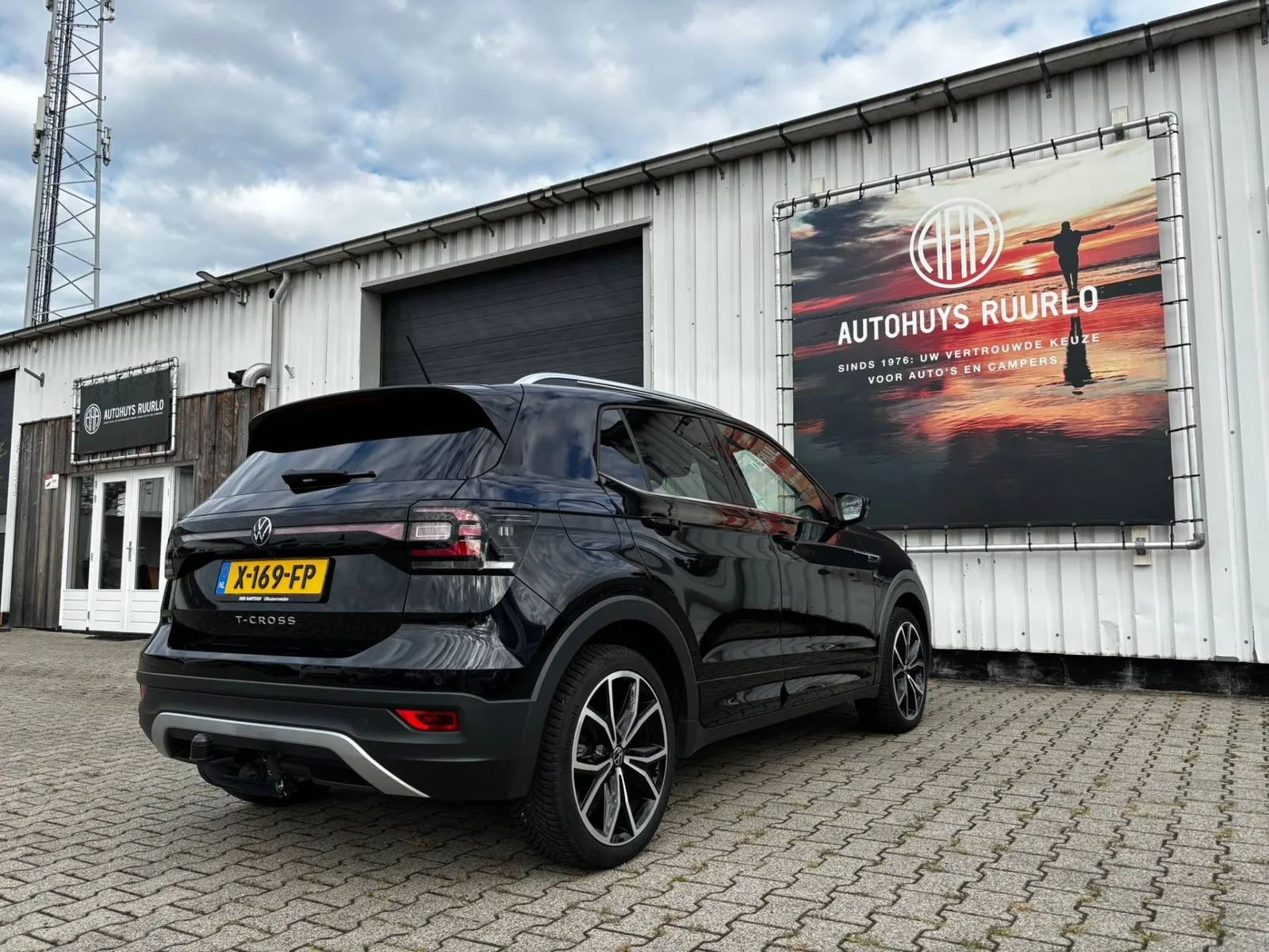 Volkswagen T-Cross (2023) — foto 1