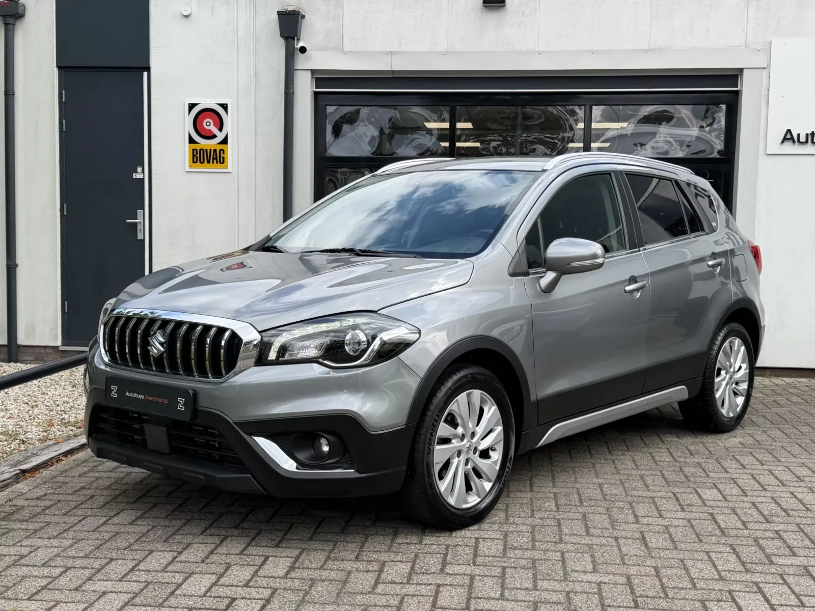Suzuki S-Cross (2017) — foto 1