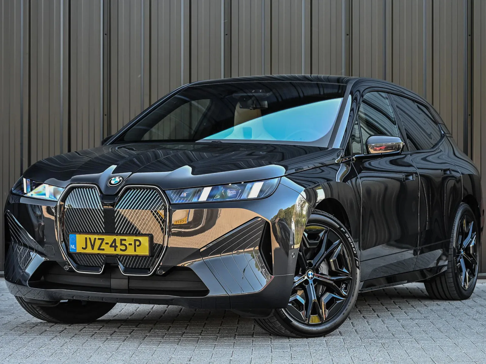 BMW iX (2026) — foto 1