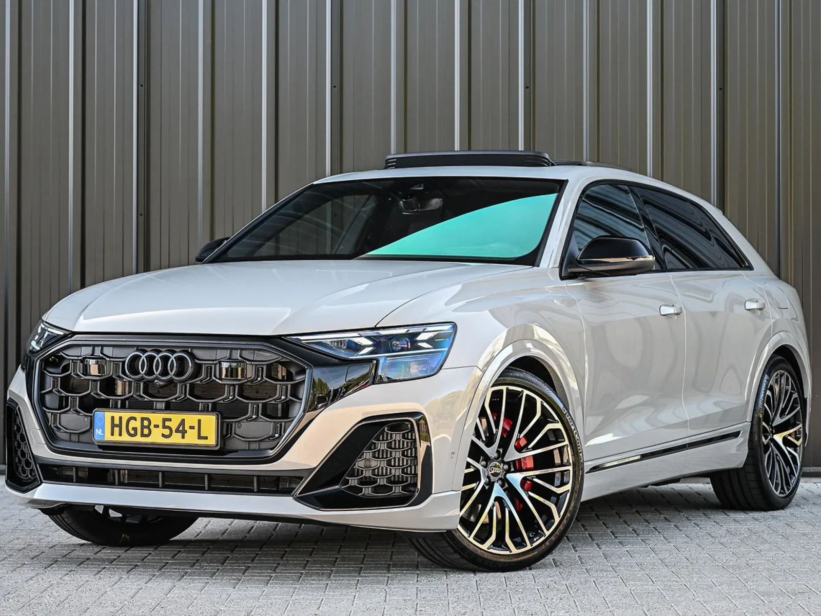 Audi Q8 (2025) — foto 1