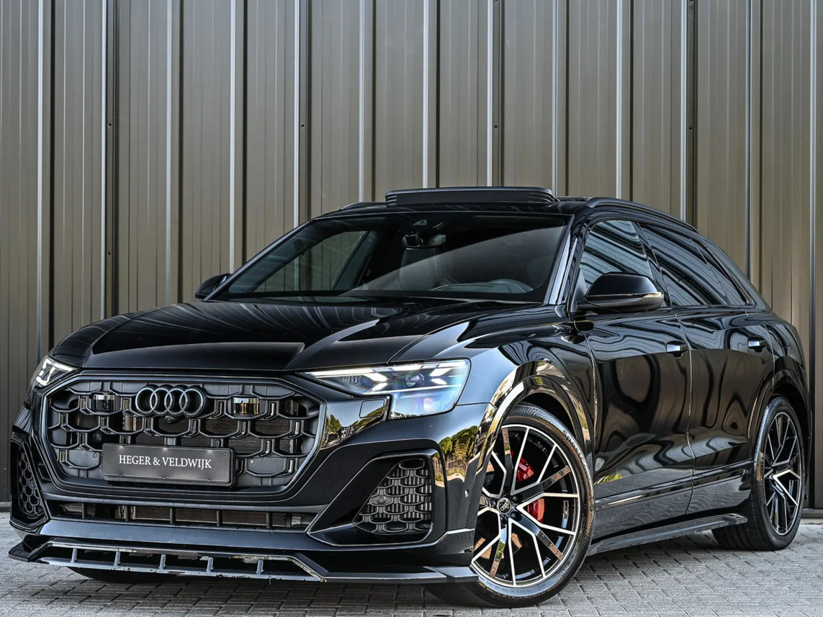 Audi Q8 (2024) — foto 1