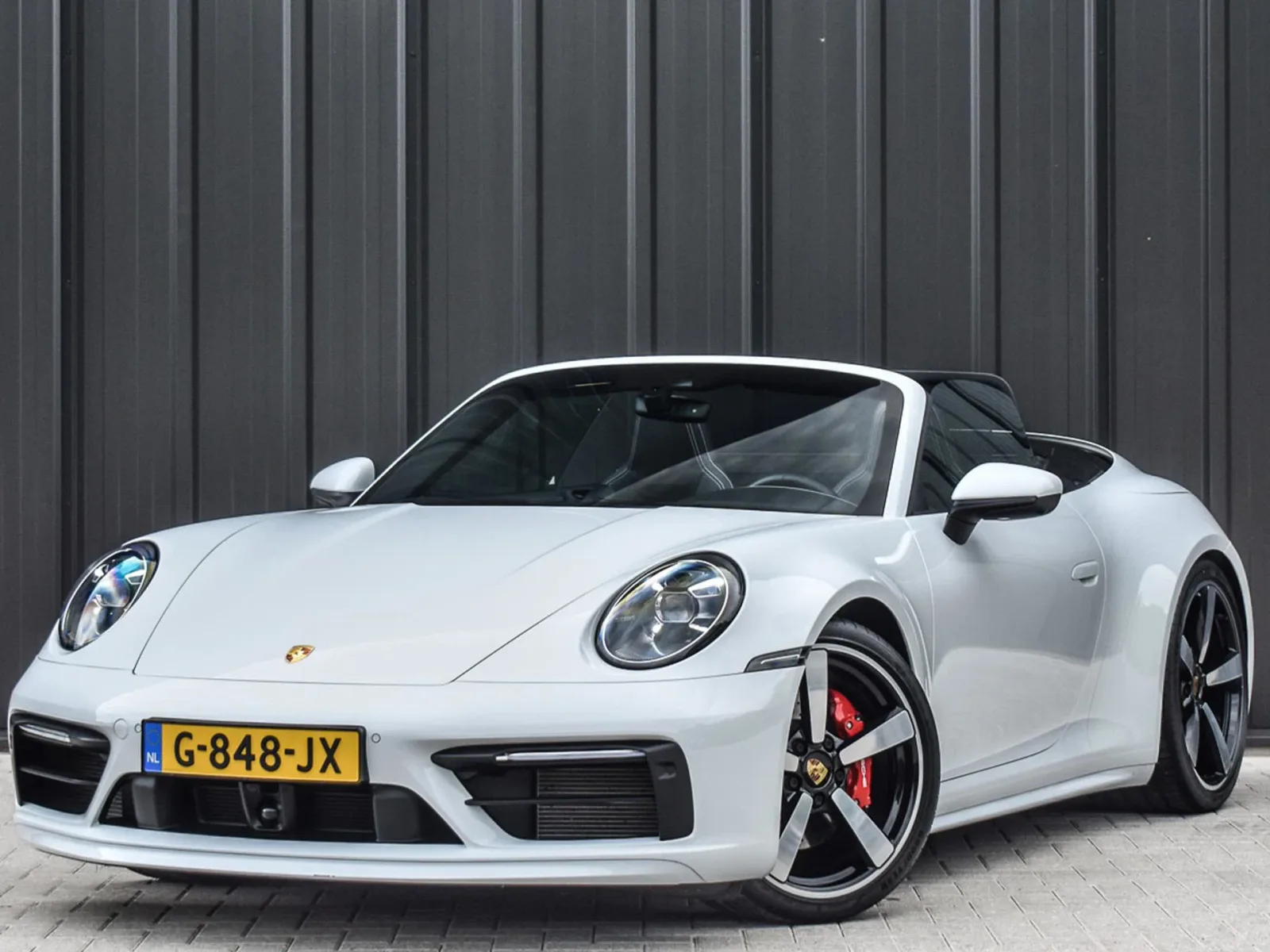 Porsche 911 (2019) — foto 1