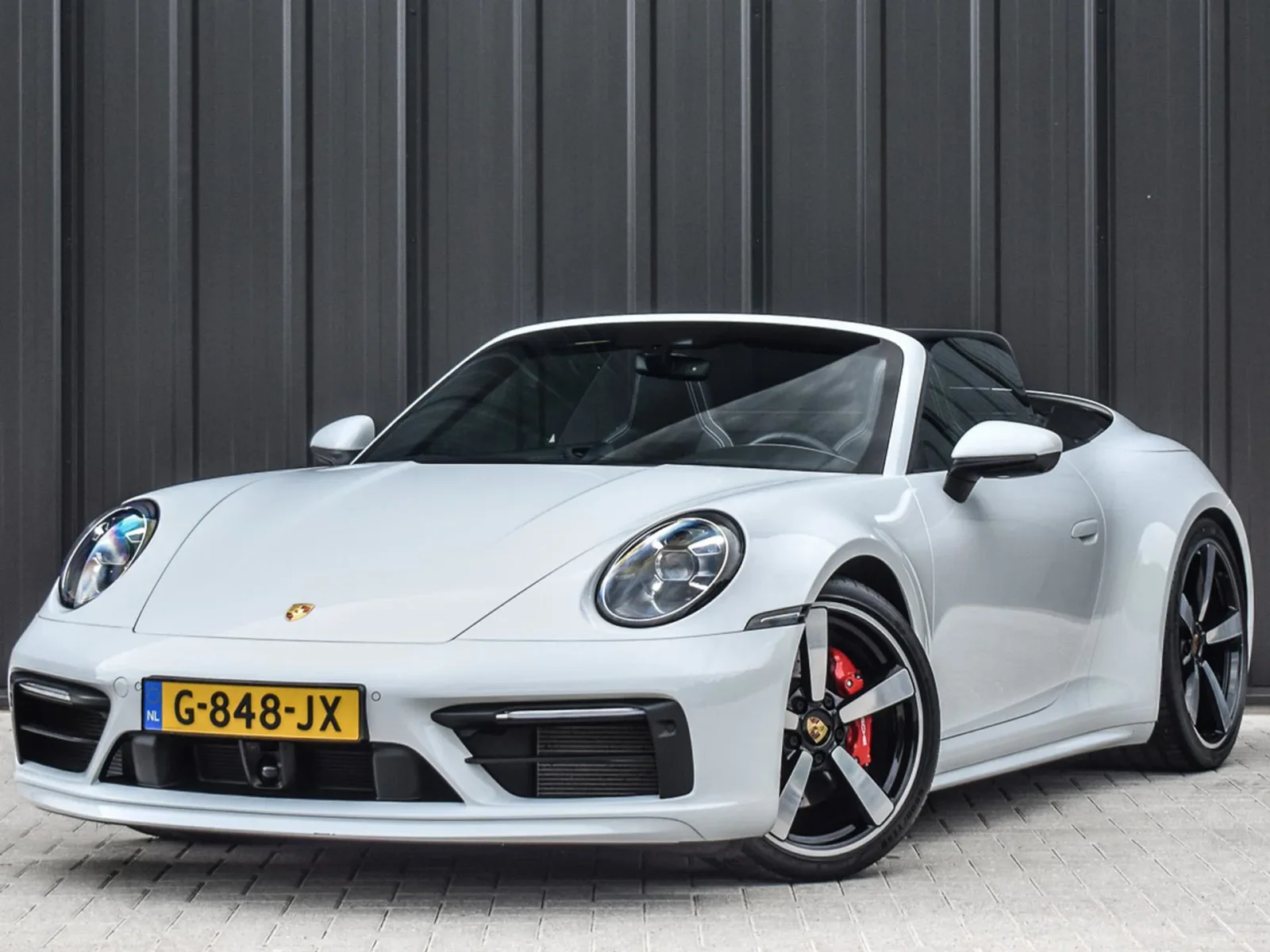 Porsche 911 (2019) — foto 1
