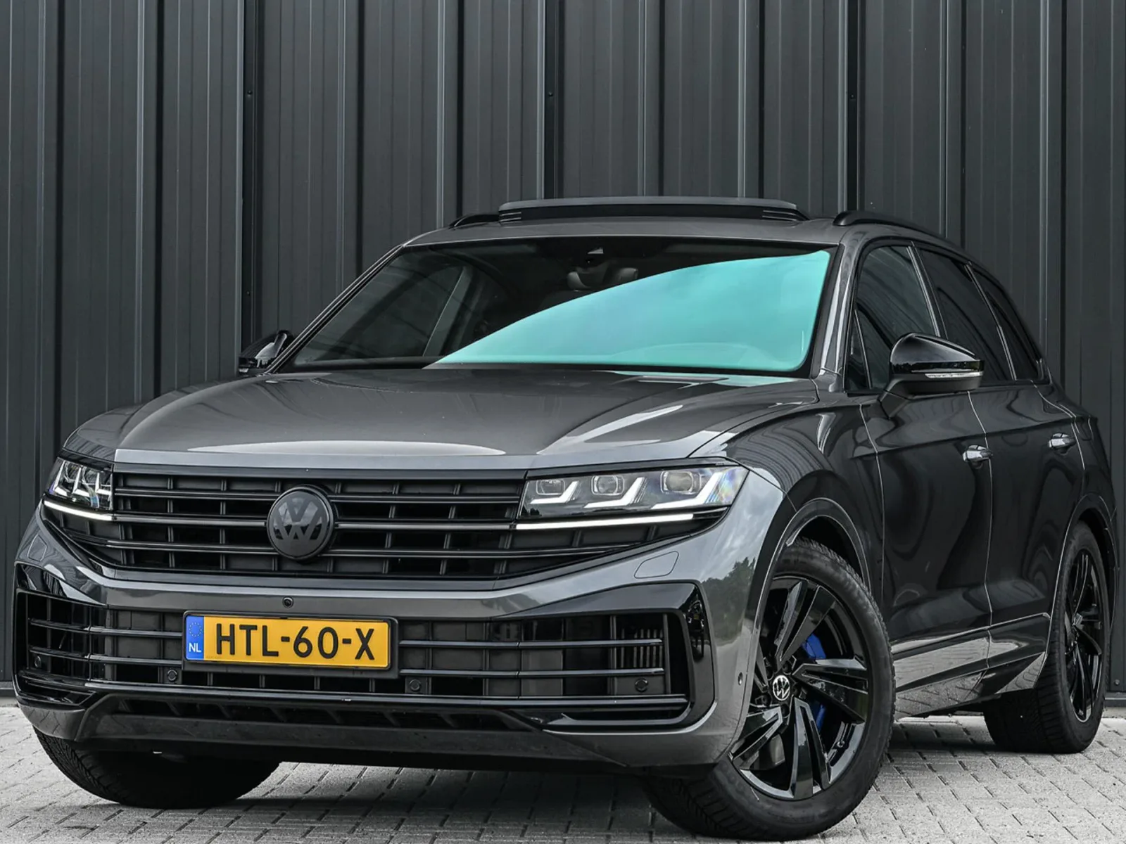 Volkswagen Touareg (2023) — foto 1