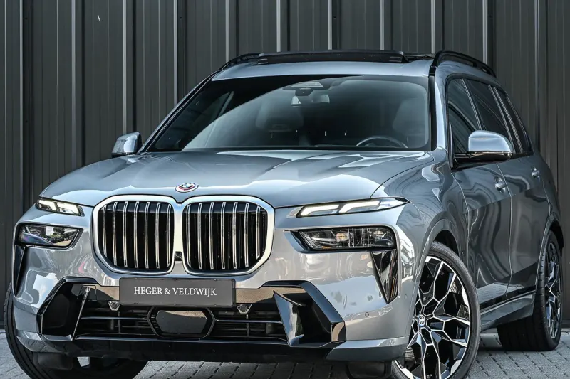 BMW X7 (2022)