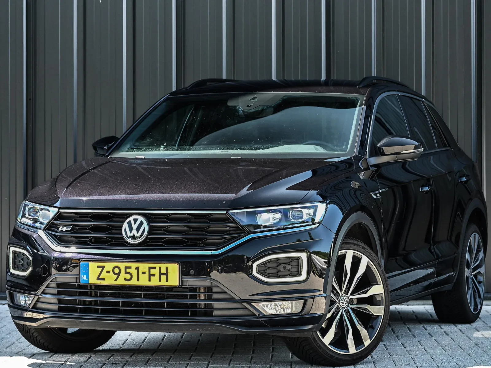 Volkswagen T-Roc (2020) — foto 1