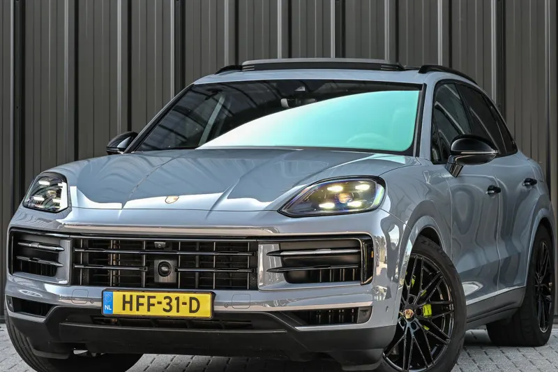 Porsche Cayenne (2023)