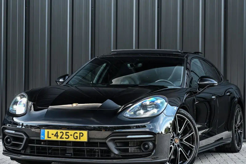 Porsche Panamera (2021)