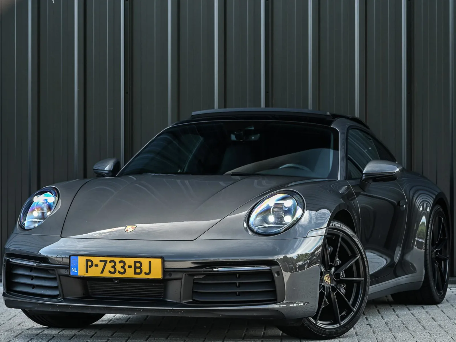 Porsche 911 (2020) — foto 1
