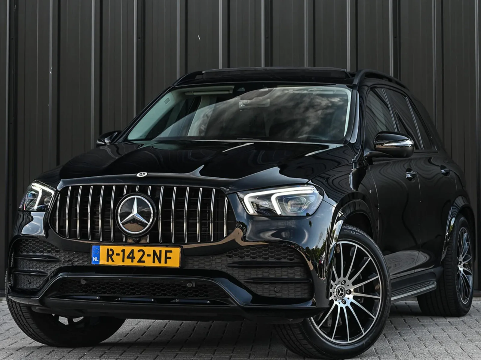 Mercedes-Benz GLE (2021) — foto 1