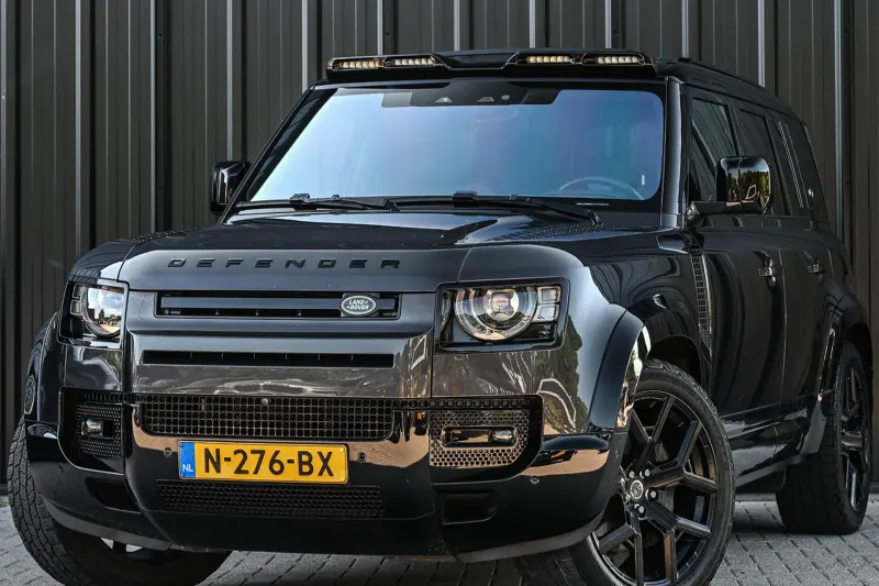 Land Rover Defender (2021)