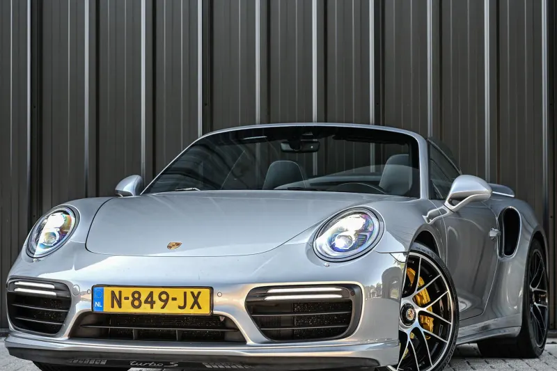 Porsche 911 (2017)