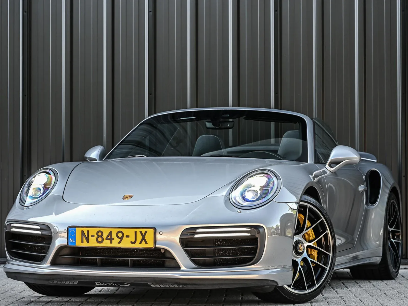 Porsche 911 (2017) — foto 1
