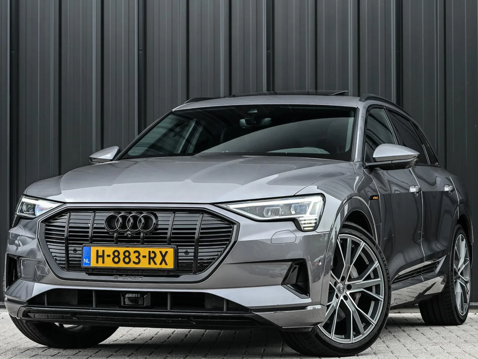 Audi e-tron (2019) — foto 1