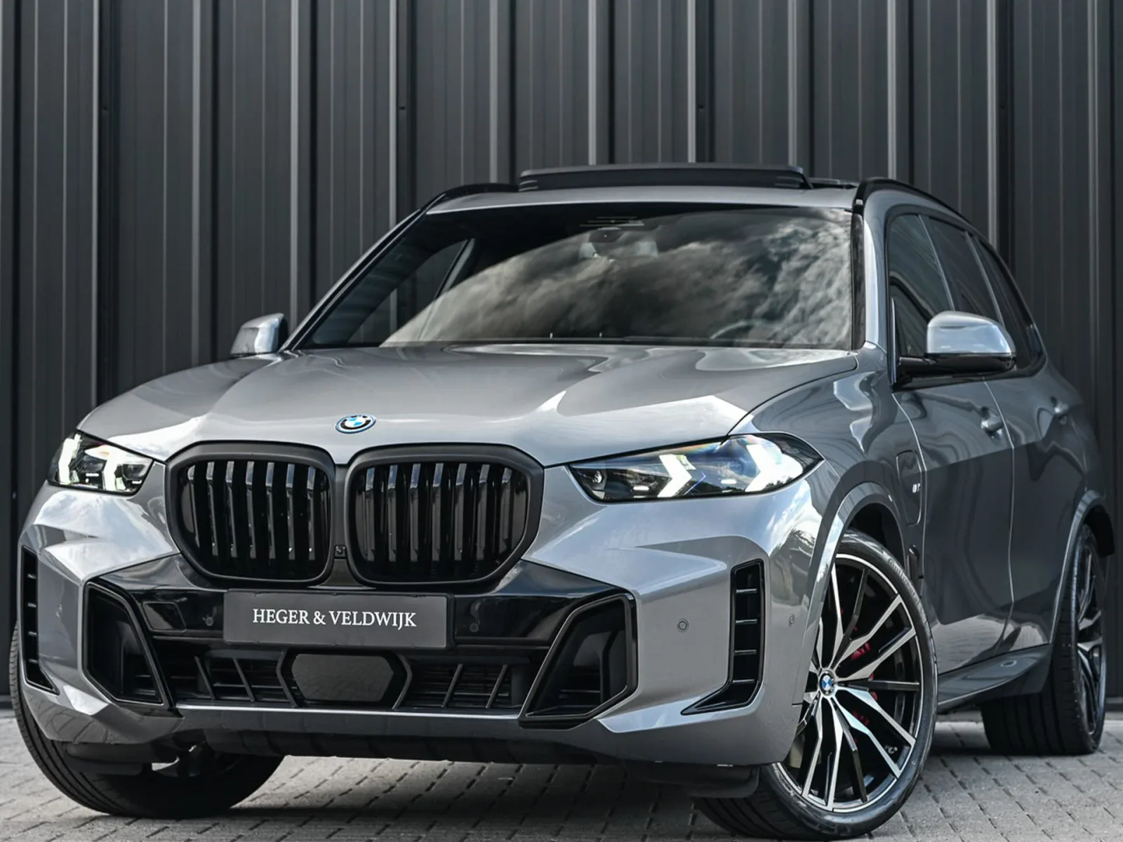 BMW X5 (2026) — foto 1