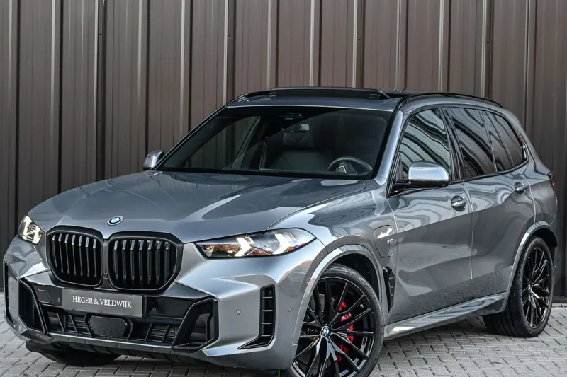 BMW X5 (2025)