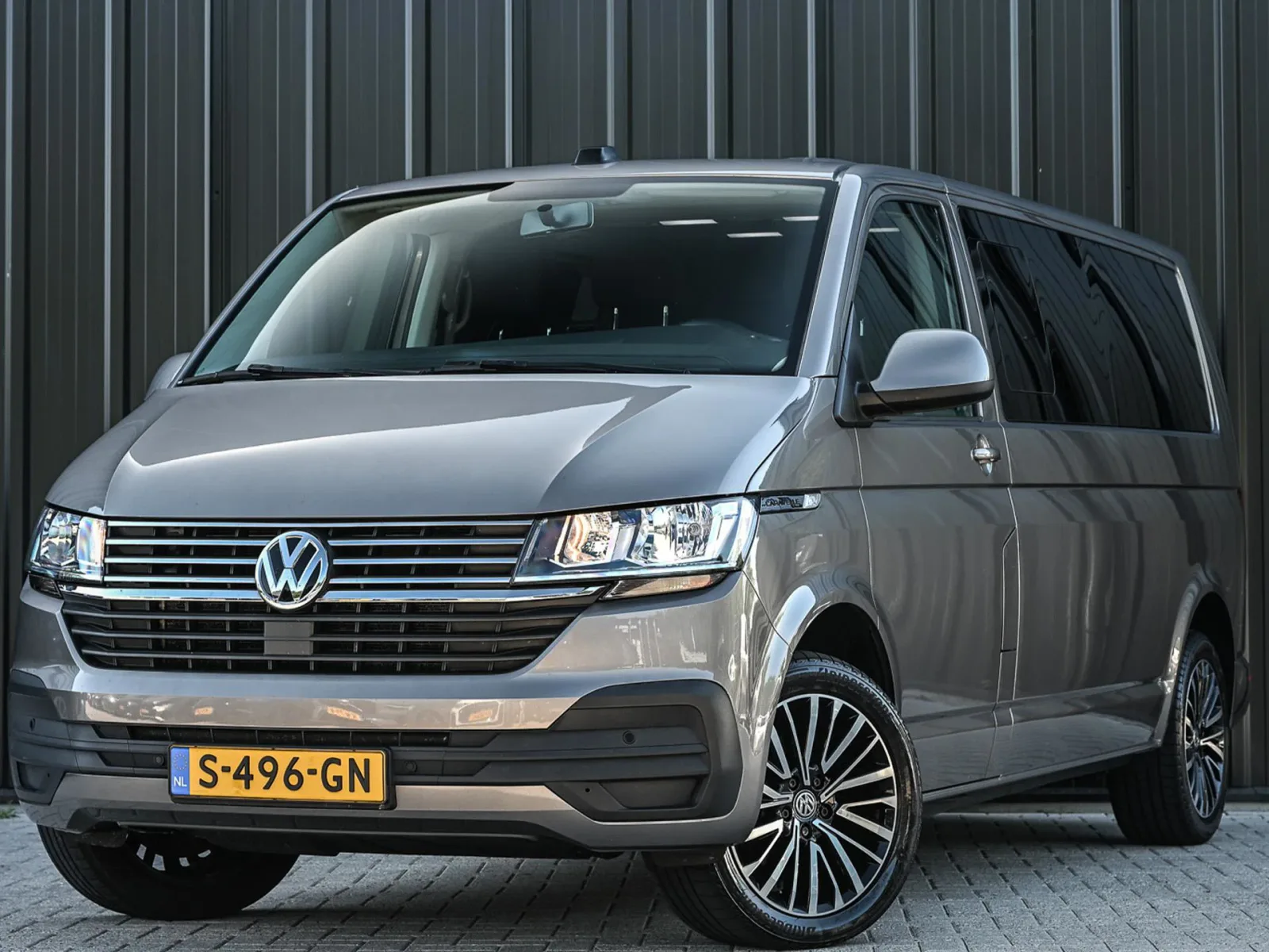 Volkswagen Transporter (2021) — foto 1