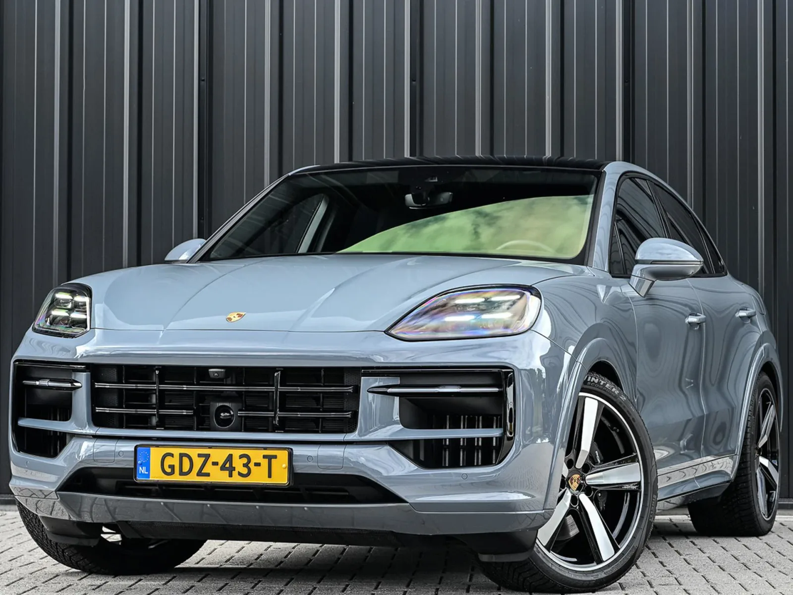 Porsche Cayenne (2024) — foto 1