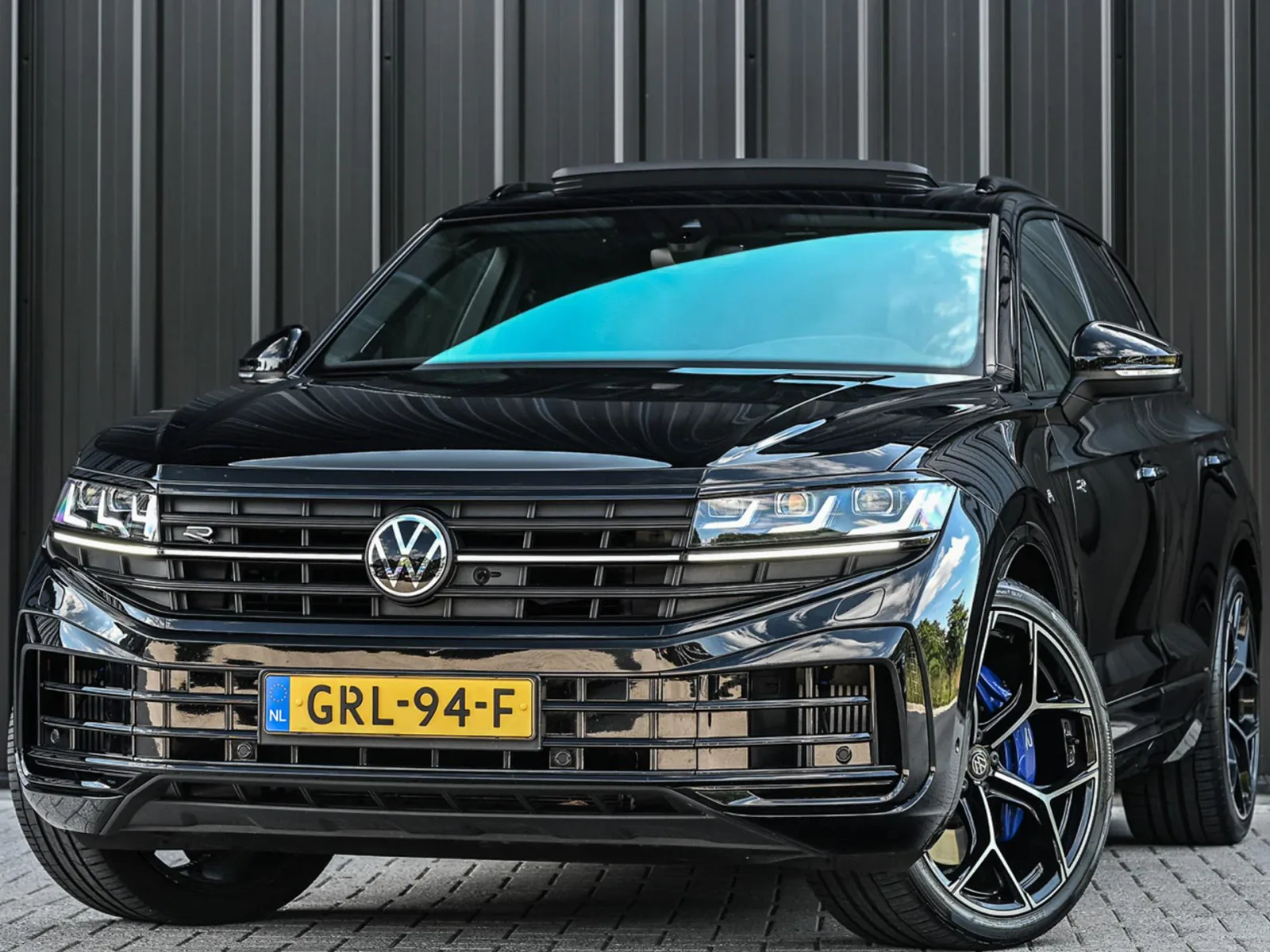 Volkswagen Touareg (2023) — foto 1