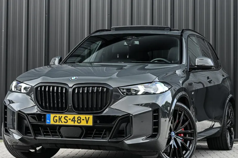 BMW X5 (2024)