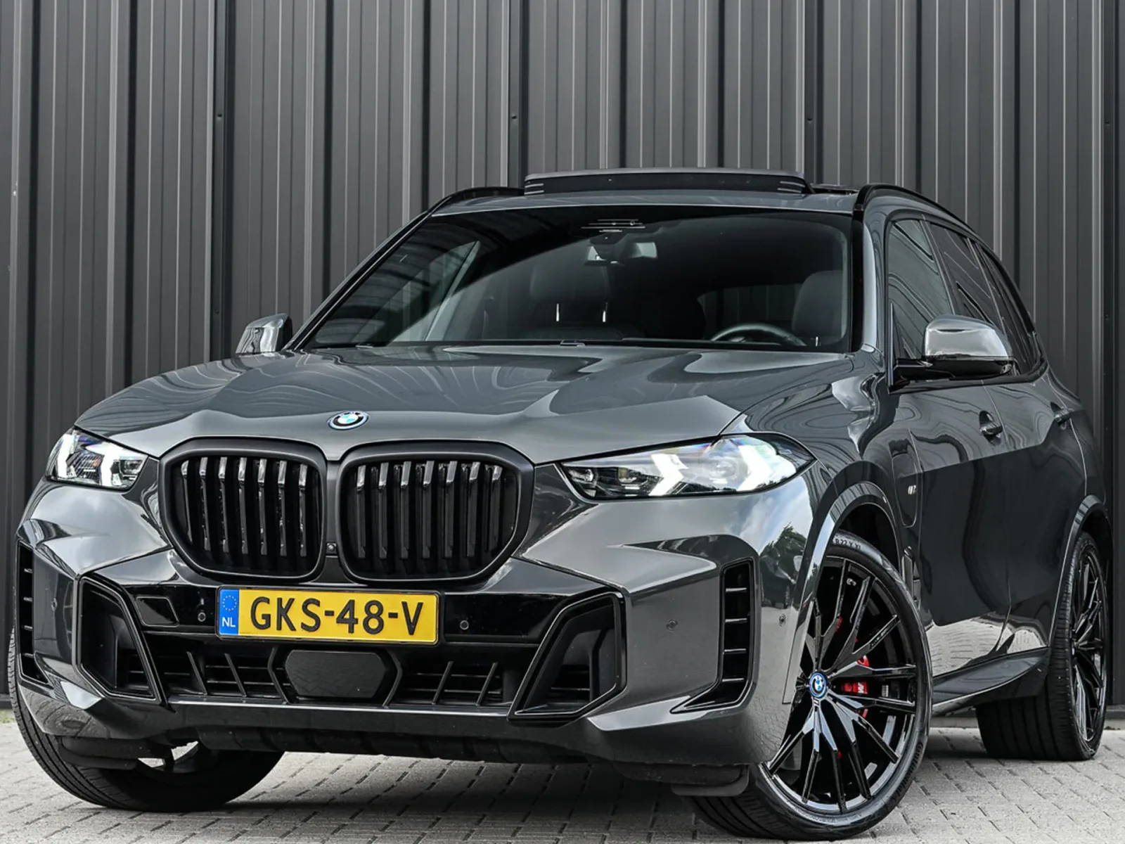BMW X5 (2024) — foto 1