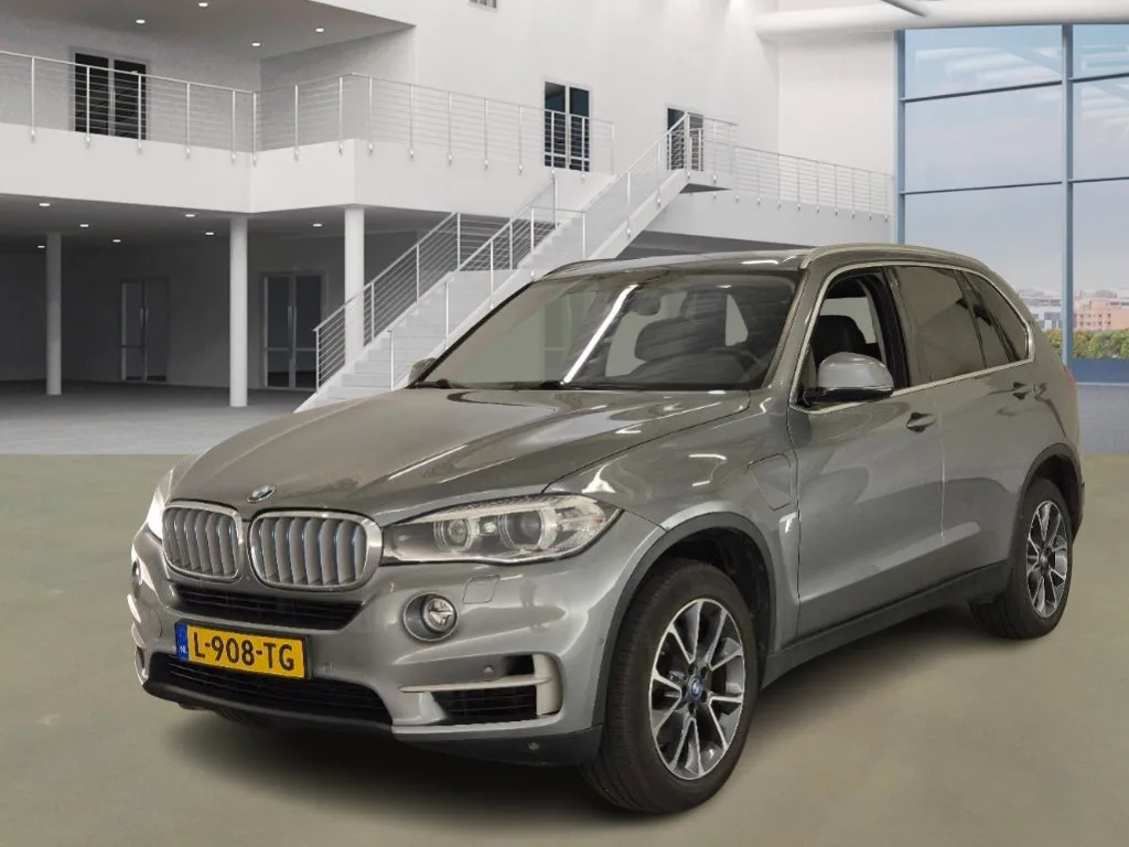 BMW X5 (2018) — foto 1