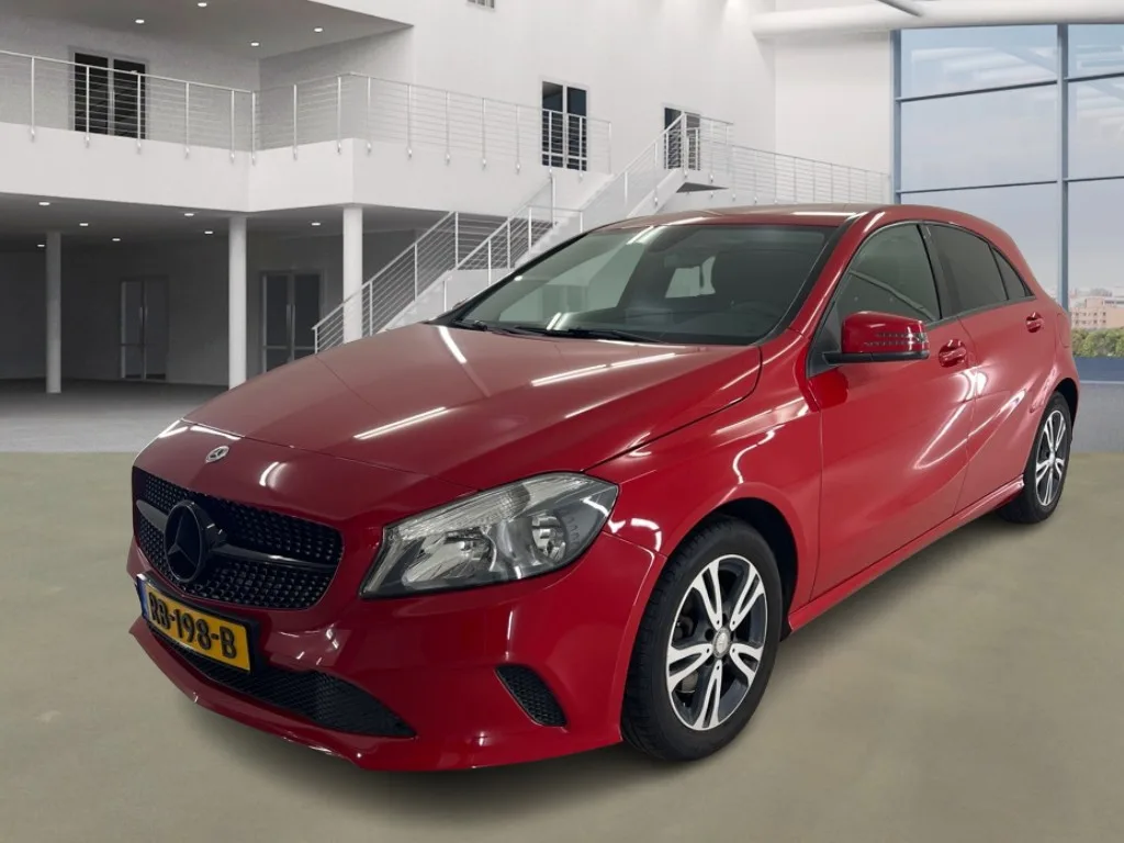 Mercedes-Benz A-Klasse (2017) — foto 1
