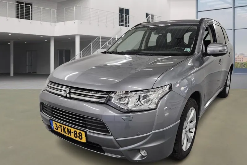 Mitsubishi Outlander (2014)