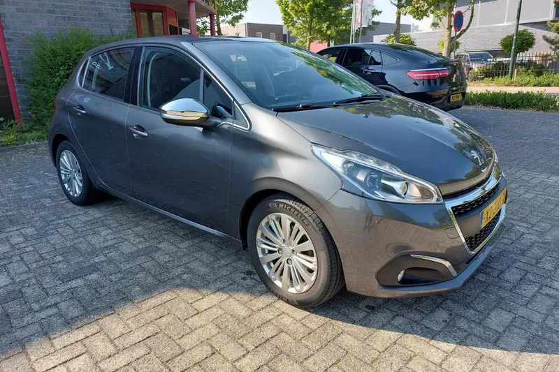 Peugeot 208 (2018)