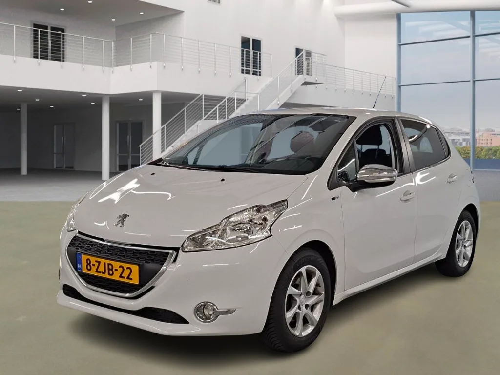 Peugeot 208 (2015) — foto 1