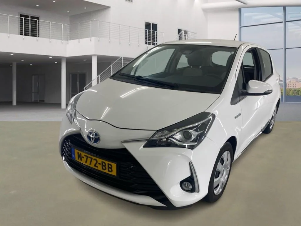 Toyota Yaris (2018) — foto 1